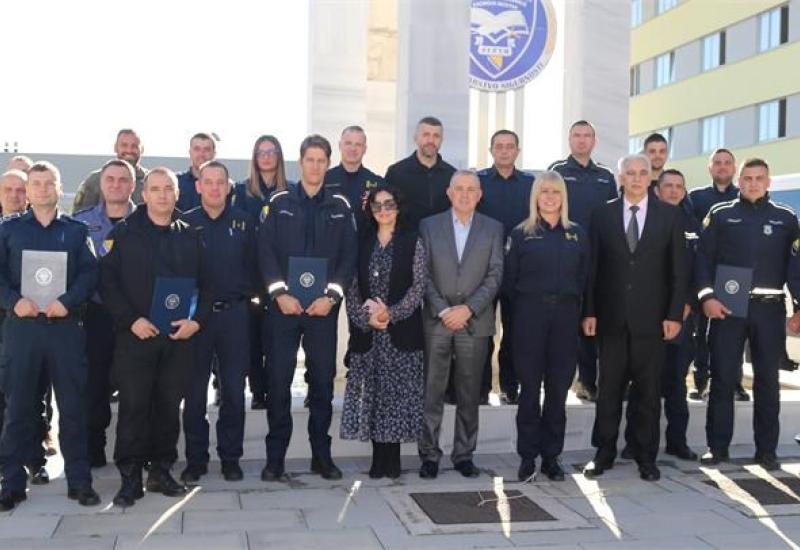 U Mostaru provedene dvije obuke za policijske službenike granične policije BiH - U Mostaru provedene dvije obuke za policijske službenike granične policije BiH